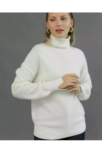 W0015W001 Джемпер из шерсти молочный от byME 