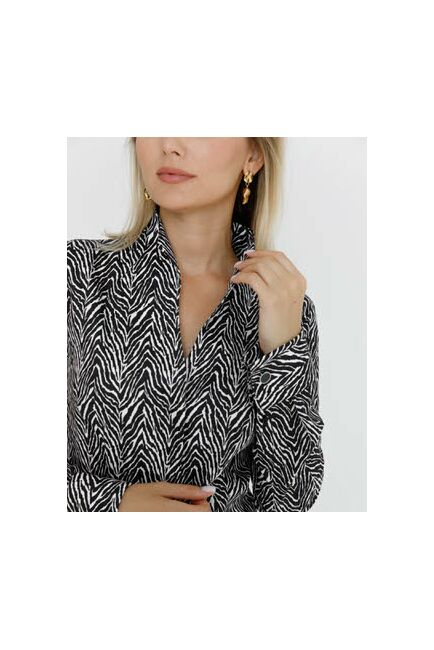 Женская рубашка под запонку воротник стойка принт зебра - 8587 от byME 