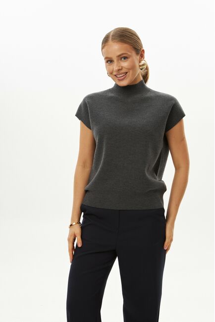 Топ из шерсти мериноса тонкой вязки и шелка Mulberry темно-серый от byME 