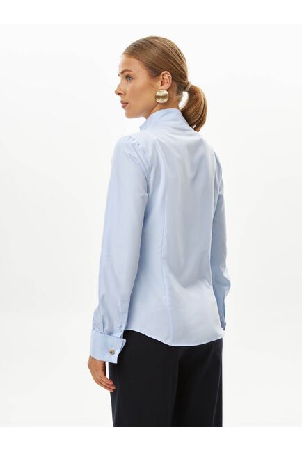 Женская рубашка из бамбука  голубая под запонки -9028 от byME 