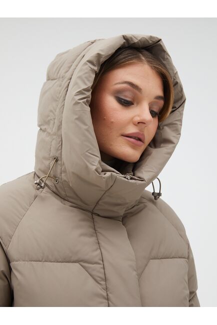 Женская зимняя куртка от byME 