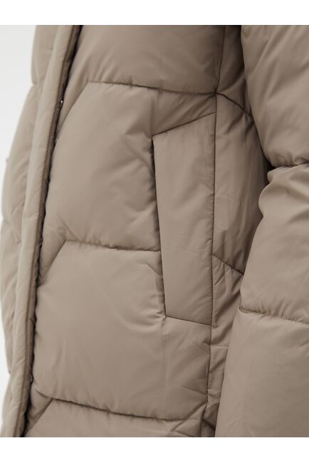 Женская зимняя куртка от byME 