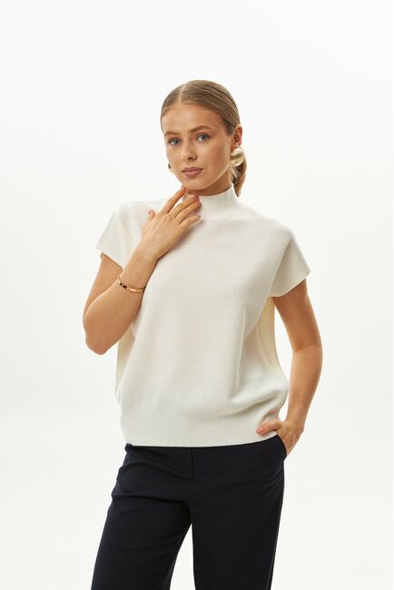 Топ из шерсти мериноса тонкой вязки и шелка Mulberry белый от byME 