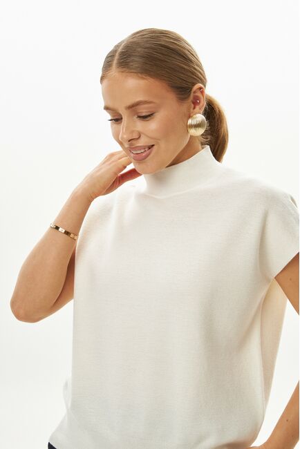 Топ из шерсти мериноса тонкой вязки и шелка Mulberry белый от byME 