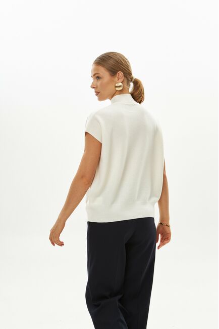 Топ из шерсти мериноса тонкой вязки и шелка Mulberry белый от byME 