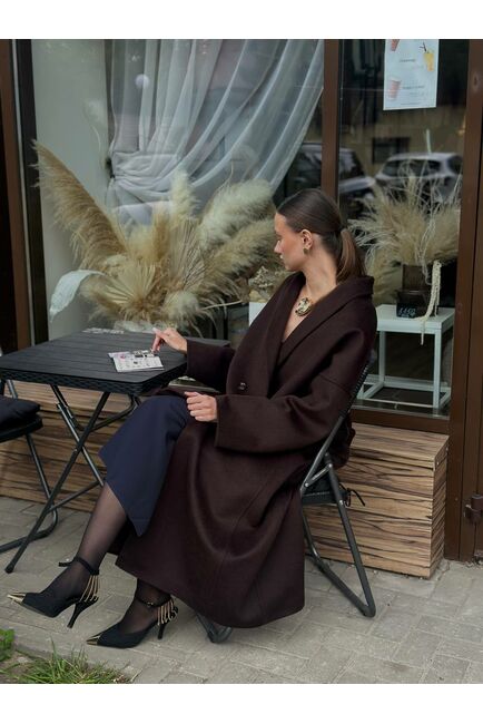 Пальто из шерсти мериноса шоколадное A093 от Doroteya 