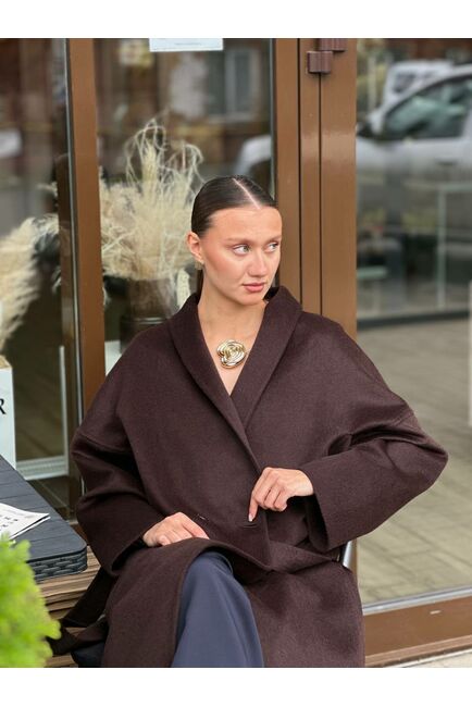 Пальто из шерсти мериноса шоколадное A093 от Doroteya 