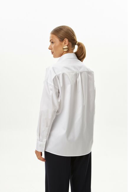 Женская рубашка хлопковая в белом цвете с фактурой мелкая   ёлочка в оверсайз силуэте -8990 от byME 