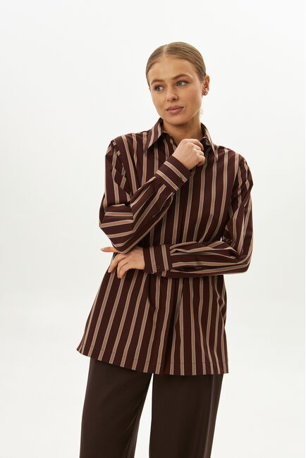 Рубашка хлопковая с универсальным манжетом коричневая в полоску - 9070 от byME 