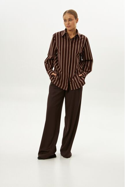 Рубашка хлопковая с универсальным манжетом коричневая в полоску - 9070 от byME 