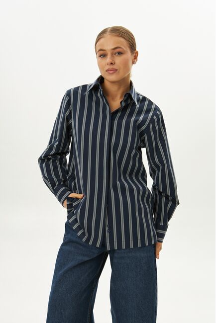 Рубашка хлопковая с универсальным манжетом синяя в полоску - 9071 от byME 