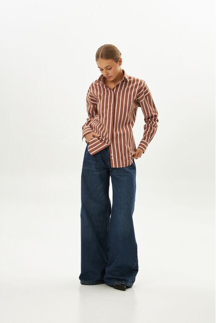 Женская рубашка коричневая с голубым полоска оверсайз из хлопка 9072 от byME 