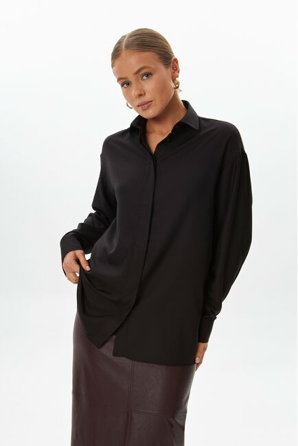 Женская рубашка в чёрном цвете из бамбука  -9056 от byME 