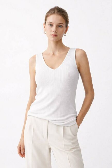 Топ молочный из вискозы-BM068-white от byME 