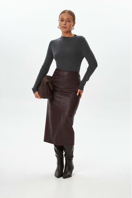 Юбка из экокожи цвета бордо SK-035018-1 от byME 