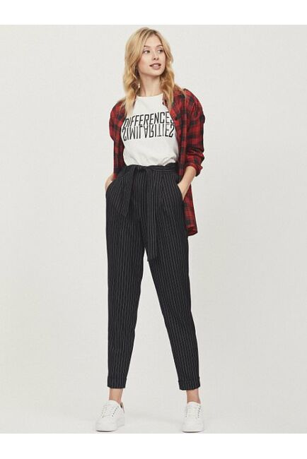 Брюки с отворотами и поясом от byME 