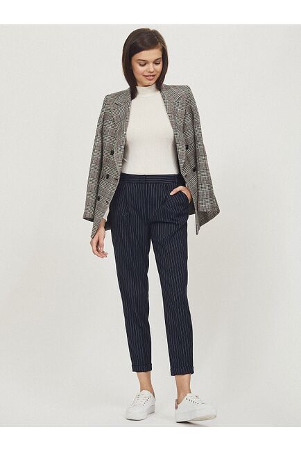 Укороченные брюки с защипами от byME 