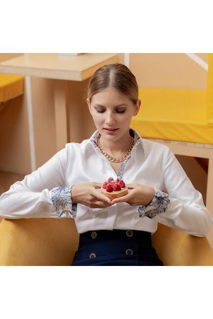 Женская рубашка под запонку белая с супатной застежкой с отделкой - 7879 от byME 