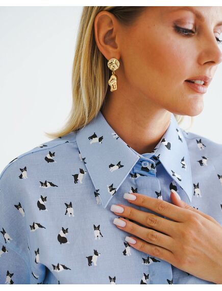 Женская рубашка с универсальным манжетом принт щенки на голубом фоне - 8542 от byME 