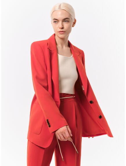 Жакет женский с накладными карманами красный от  