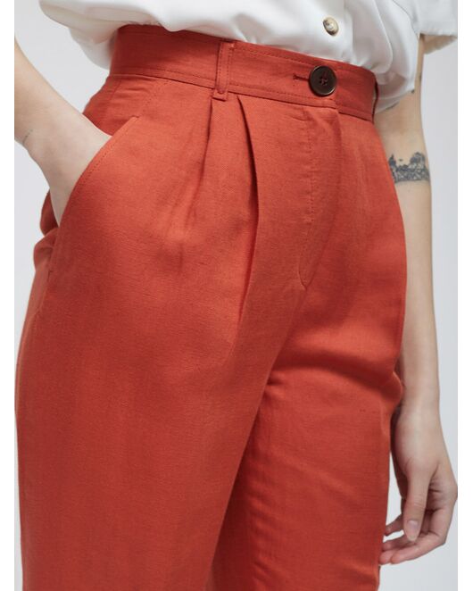 Льняные брюки с защипами от byME 