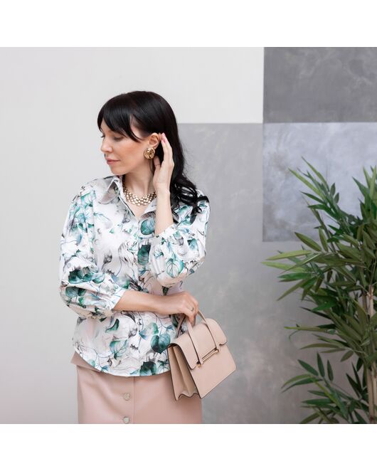 Блузка объемный рукав три четверти зеленый узор - 7964 от byME 