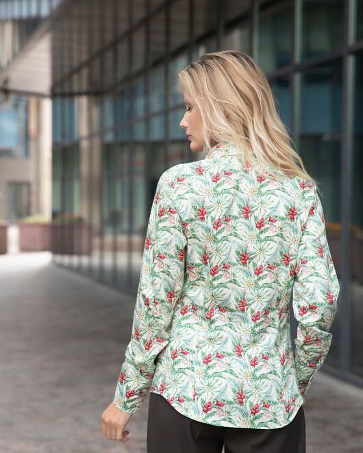 Женская рубашка под пуговицы полуприталенная тропический узор - 8058 от byME  Женская рубашка под пуговицы полуприталенная тропический узор - 8058 от byME