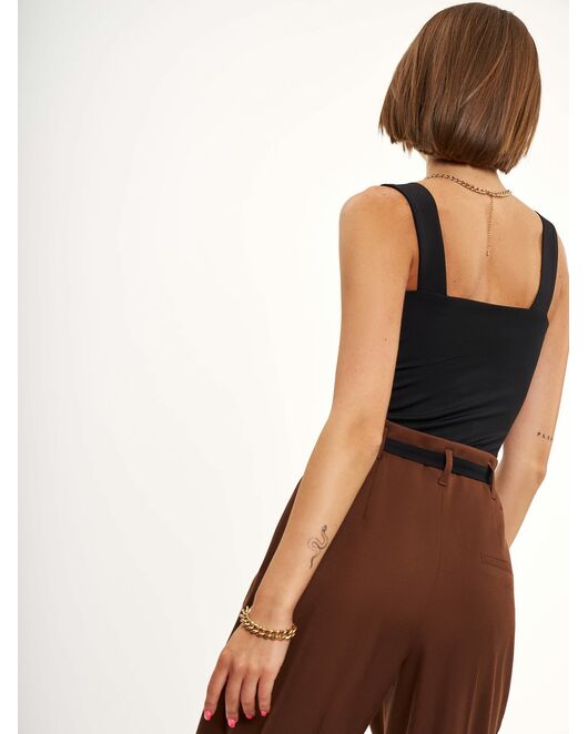 Прямые женские брюки с защипами от byME 