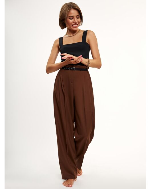 Прямые женские брюки с защипами от byME 