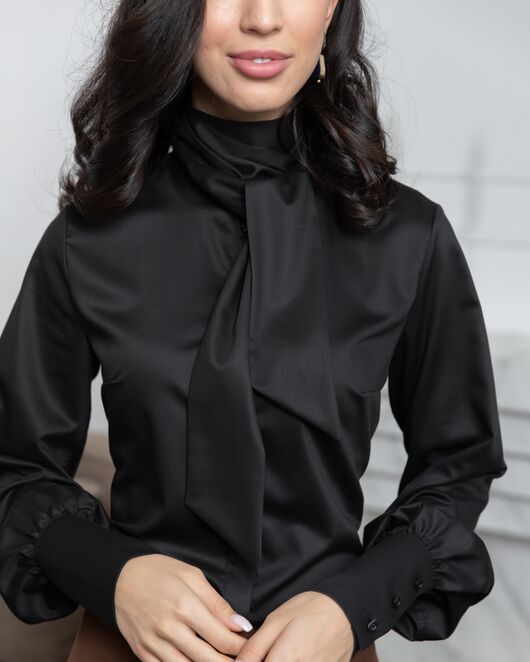 Женская блузка под пуговицы без отделки черная - 8067 от  