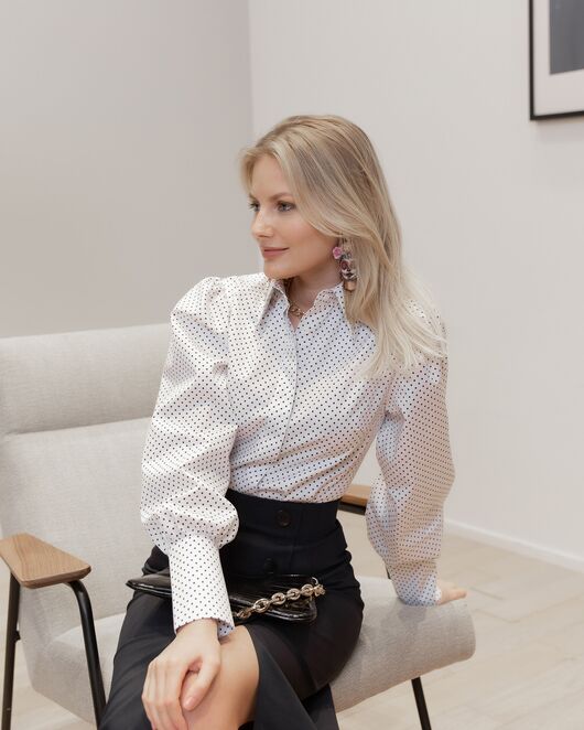 Женская рубашка с супатной застежкой белая в горох - 8094 от ByME 