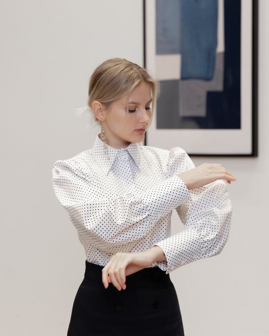 Женская рубашка с супатной застежкой белая в горох - 8094 от ByME 