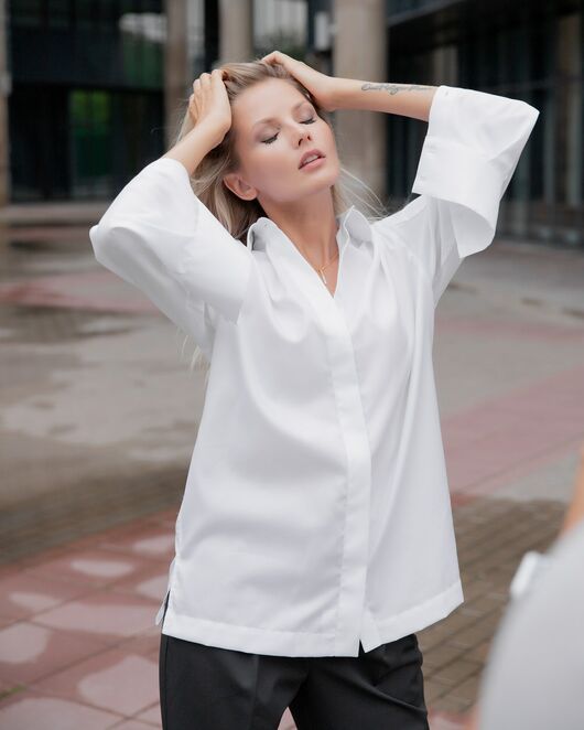 Женская рубашка под пуговицу белая - 8118 от byME 