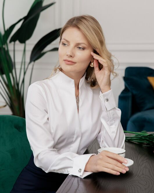 Женская рубашка воротник стойка под запонку белая фактура оксфорд - 8123 от byME 