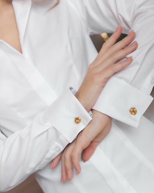 Женская рубашка под запонку с супатной застежкой с отделкой лепестки - 8136 от ByME 