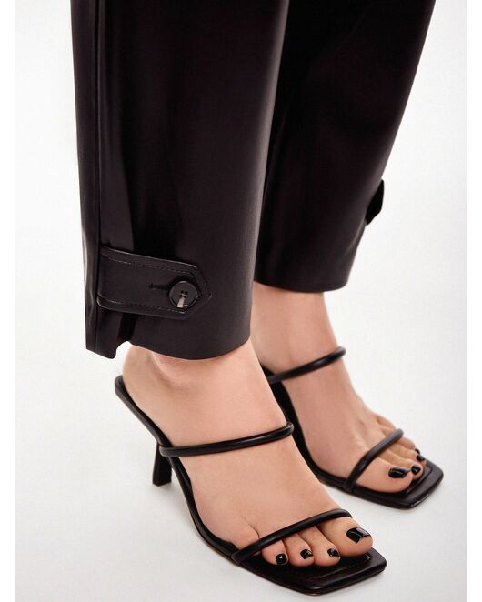 Брюки из экокожи с защипами СА-0-91205_50007[167] от ByME 