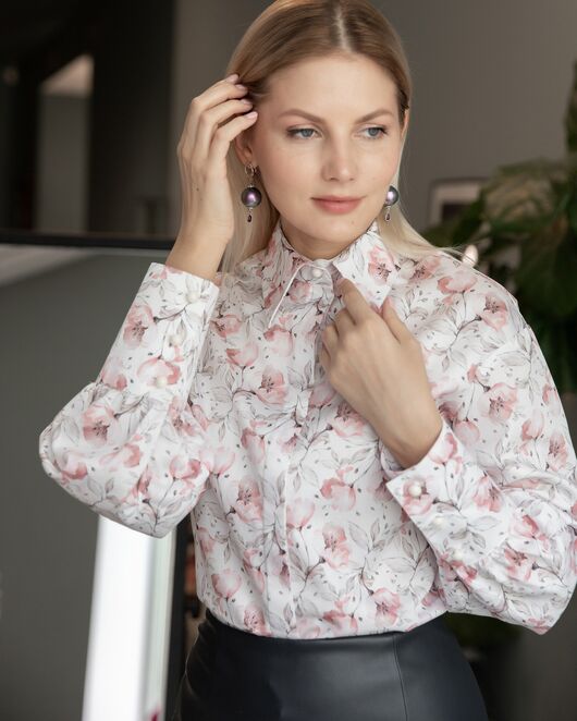 Женская рубашка с пышным рукавом узор цветы - 8228 от byME 