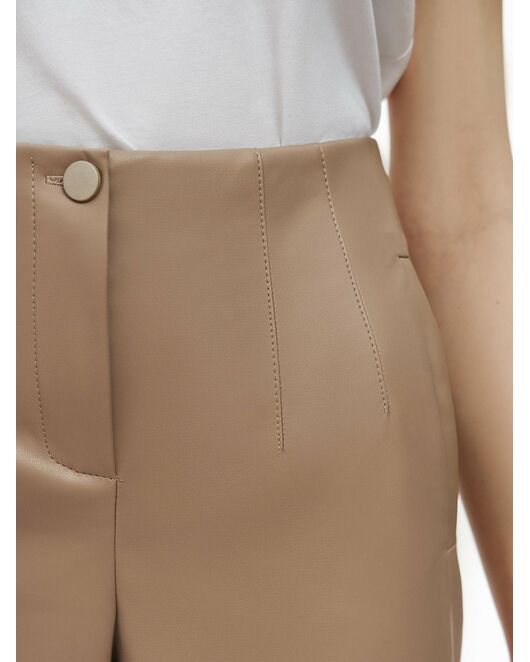 Брюки бежевые из экокожи от byME 