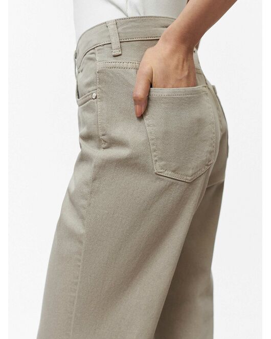 Джинсы женские светло-бежевые от byME 