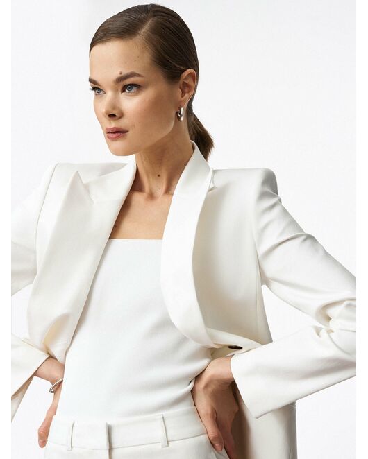 Жакет однобортный белый из смесового хлопка от byME 