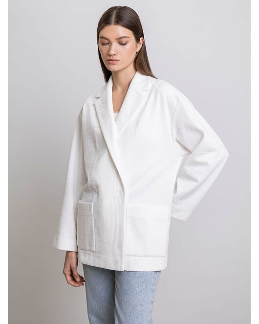 Жакет с застёжкой-кнопкой белый от byME 