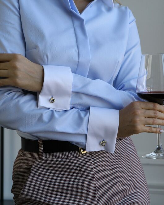 Женская рубашка под запонку голубая с белой отделкой - 8310 от ByME 