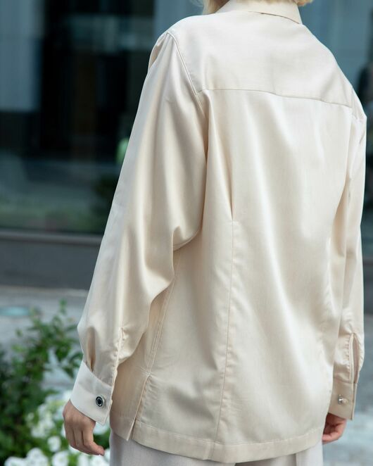 Женская блузка с универсальным манжетом бежевая - 8312 от byME 