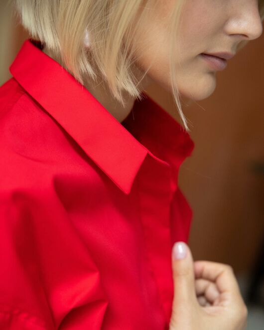 Женская рубашка с коротким рукавом красная - 8327 от byME 