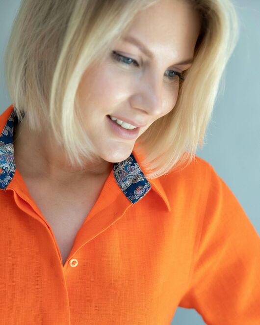 Женская льняная рубашка под пуговицы оранжевая - 8331 от byME 