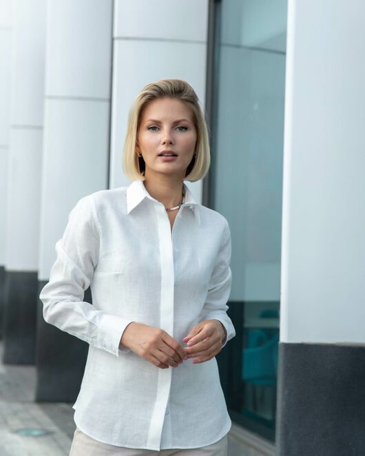 Женская льняная рубашка белая - 8334 от byME 