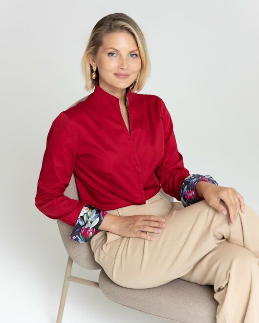 Женская рубашка вишнёвая воротник стойка под пуговицы с отделкой протеи - 8349 от byME 