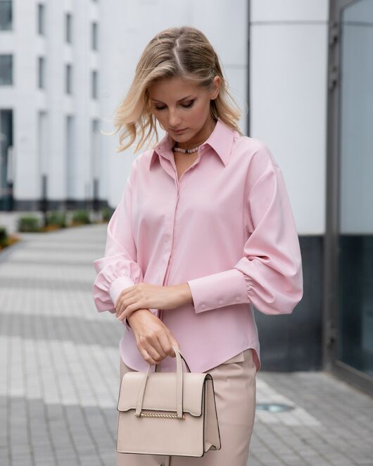 Женская рубашка с пышным рукавом под пуговицы розовая - 8358 от  