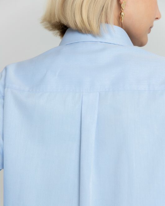Женская рубашка с универсальным манжетом голубая из фактурной ткани - 8360 от byME 