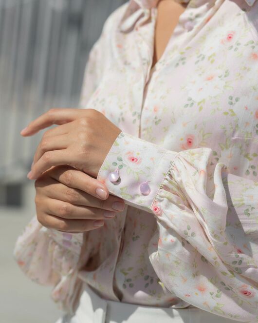 Женская рубашка под пуговицы принт розы - 8380 от byME  Женская рубашка под пуговицы принт розы - 8380 от byME